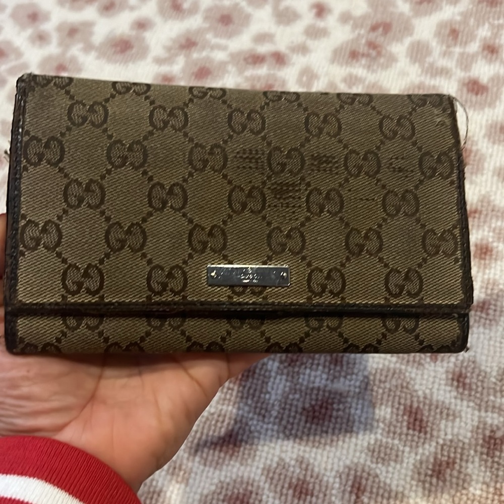 Authentic Gucci wallets - Picture 14 of 14